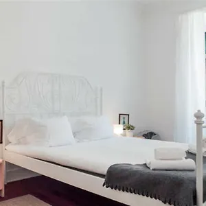 Spacious Tailor Made Bairro Alto Appartement